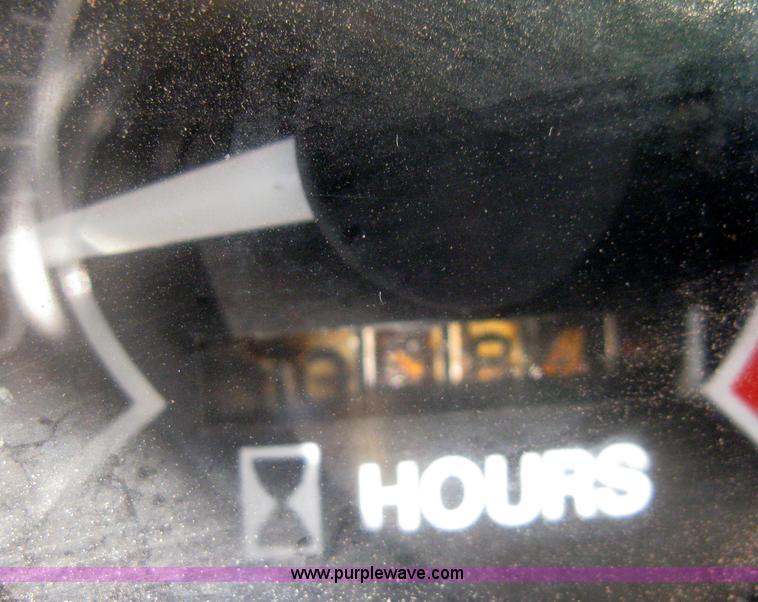 image for item B8408 1974 John Deere 860A scraper