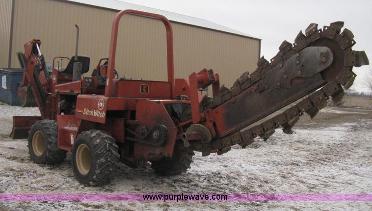 image for item E3003 2001 Ditch Witch 5110 trencher