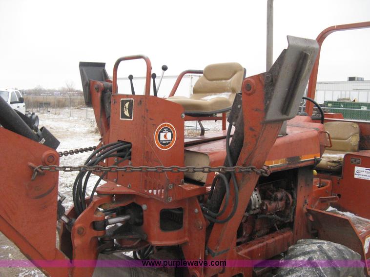 image for item E3003 2001 Ditch Witch 5110 trencher