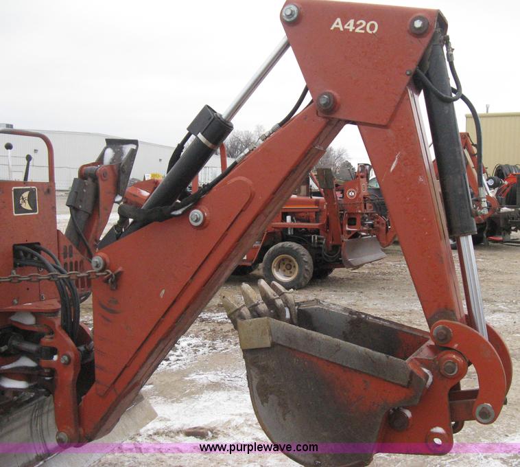 image for item E3003 2001 Ditch Witch 5110 trencher