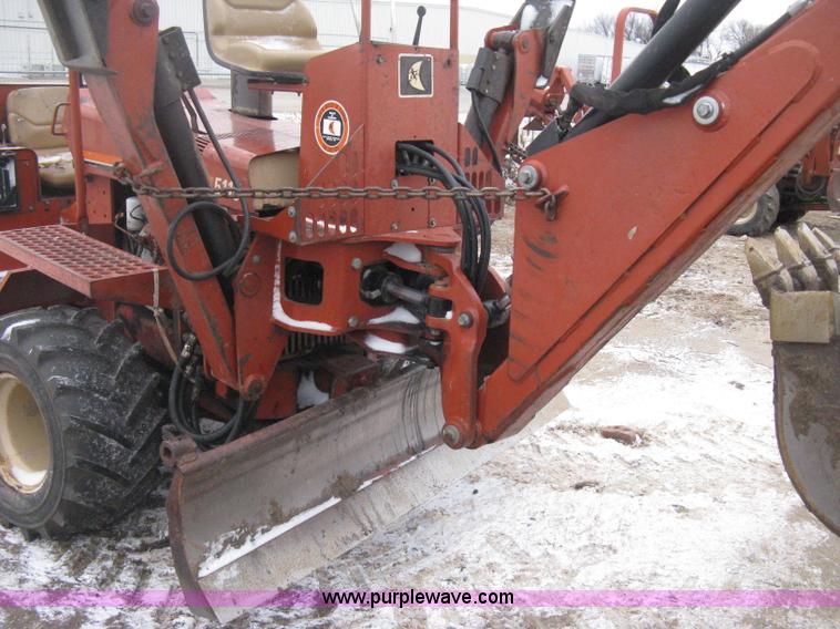 image for item E3003 2001 Ditch Witch 5110 trencher