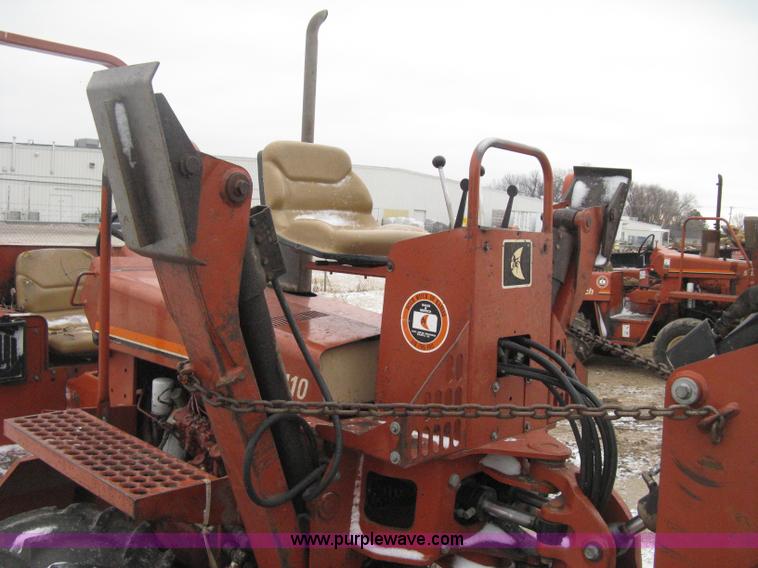 image for item E3003 2001 Ditch Witch 5110 trencher