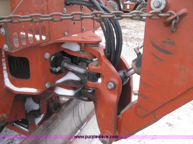 image for item E3003 2001 Ditch Witch 5110 trencher