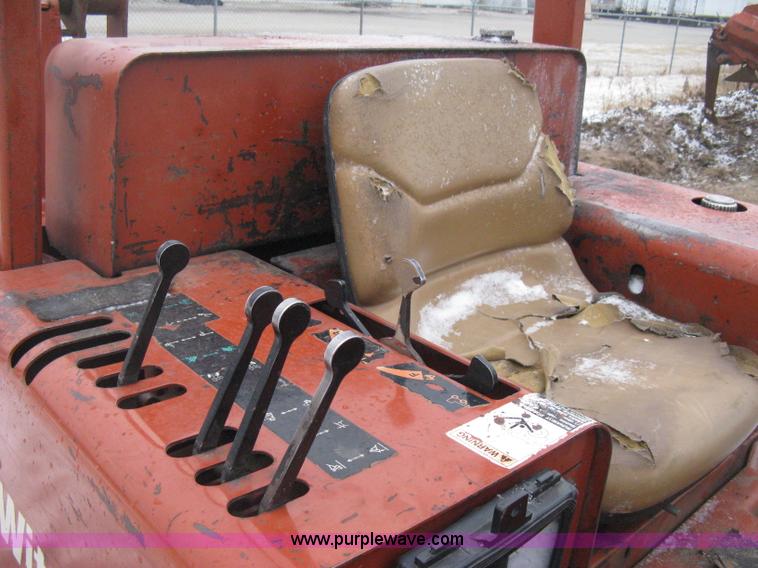 image for item E3003 2001 Ditch Witch 5110 trencher