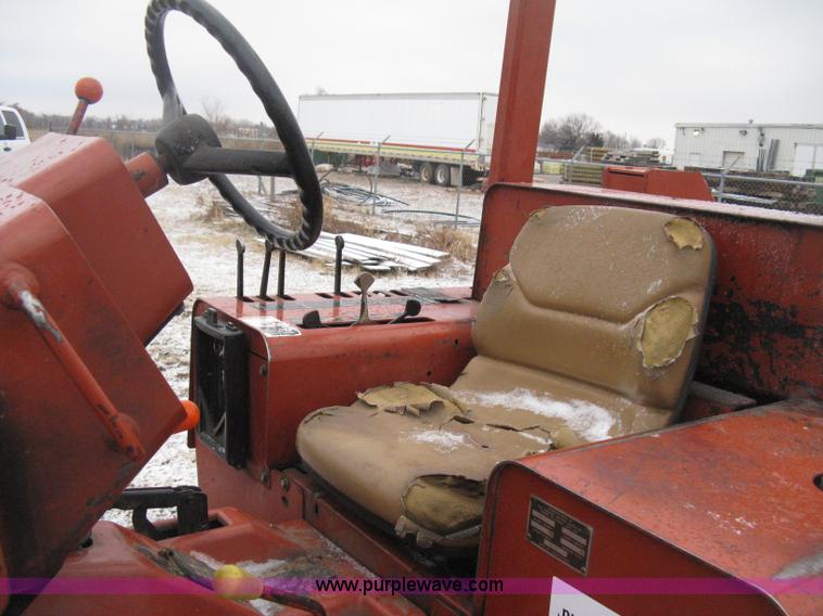 image for item E3003 2001 Ditch Witch 5110 trencher