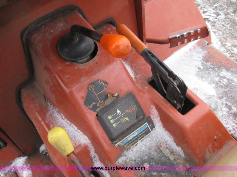 image for item E3003 2001 Ditch Witch 5110 trencher