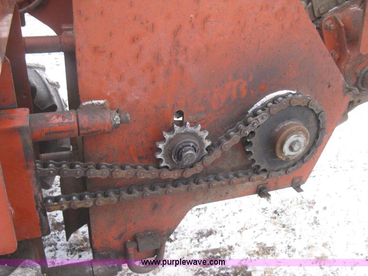 image for item E3003 2001 Ditch Witch 5110 trencher