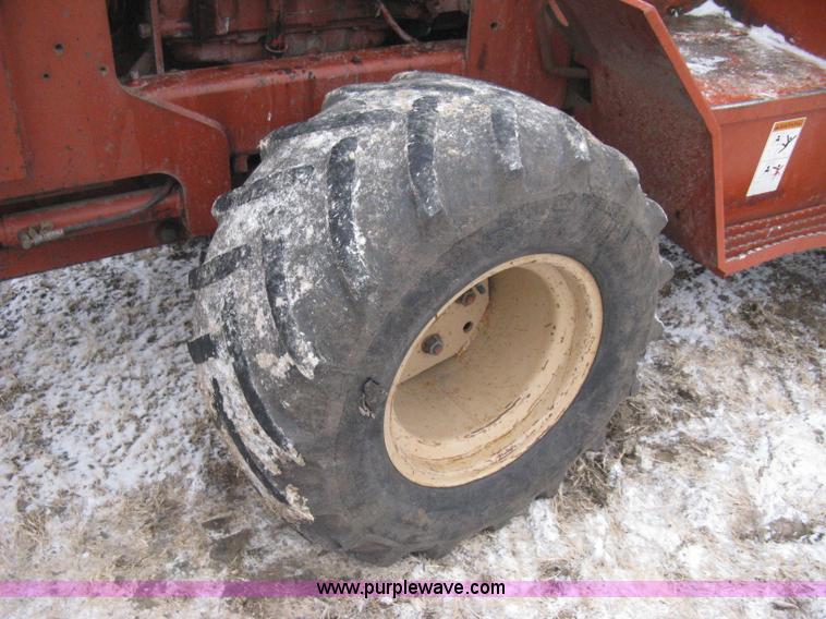 image for item E3003 2001 Ditch Witch 5110 trencher