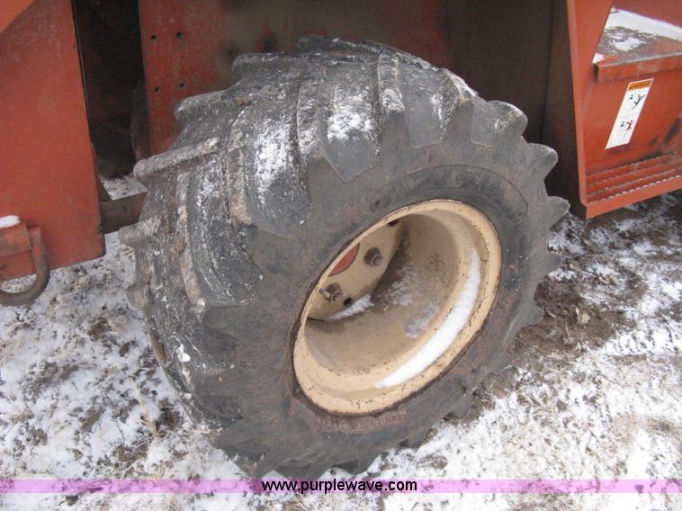 image for item E3003 2001 Ditch Witch 5110 trencher