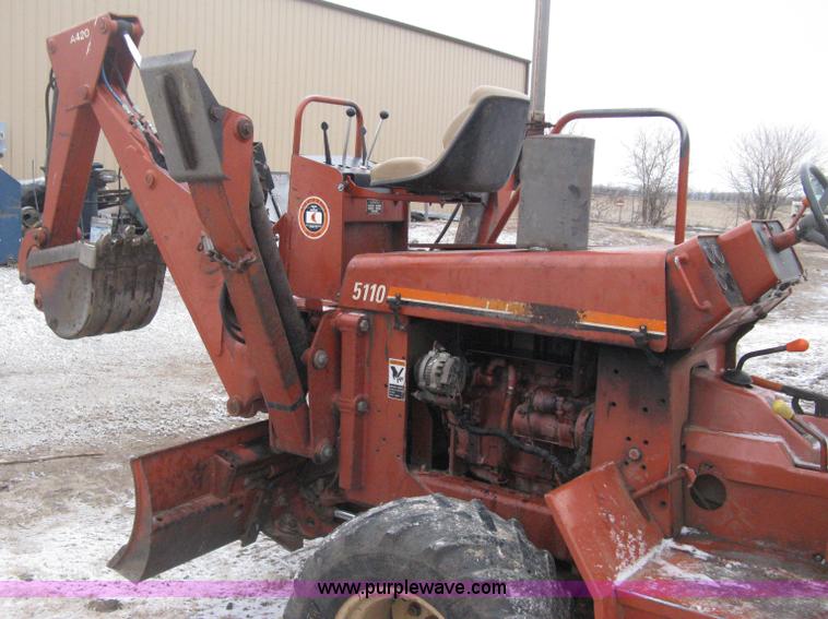 image for item E3003 2001 Ditch Witch 5110 trencher