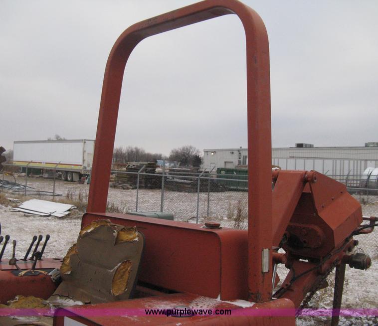 image for item E3004 1992 Ditch Witch 5110 trencher