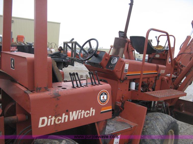 image for item E3004 1992 Ditch Witch 5110 trencher
