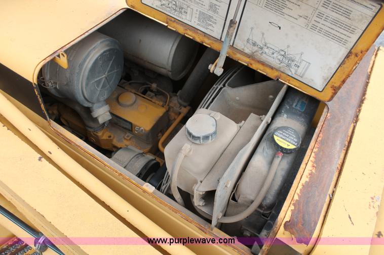 image for item E3038 1997 John Deere 310E backhoe