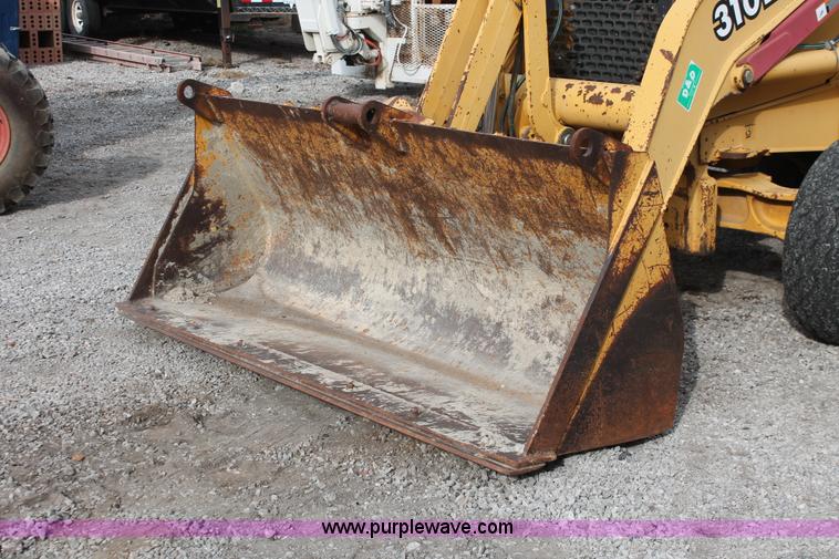 image for item E3038 1997 John Deere 310E backhoe