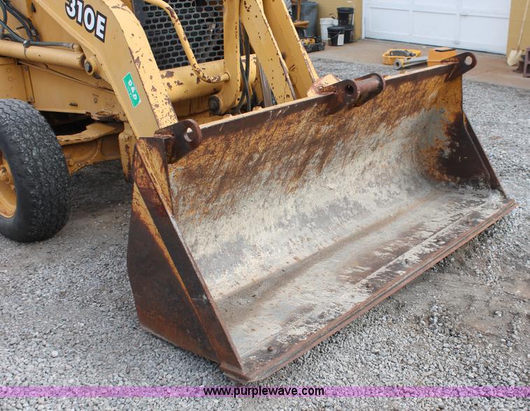 image for item E3038 1997 John Deere 310E backhoe
