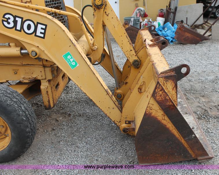image for item E3038 1997 John Deere 310E backhoe