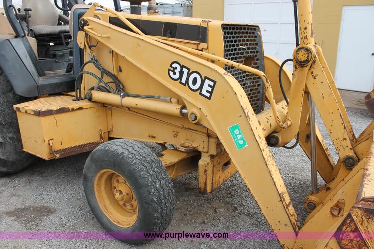 image for item E3038 1997 John Deere 310E backhoe