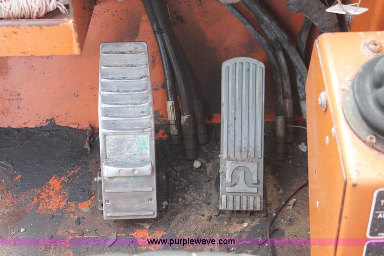 image for item E3039 Lull 844C-42 844C-42 Highlander telehandler