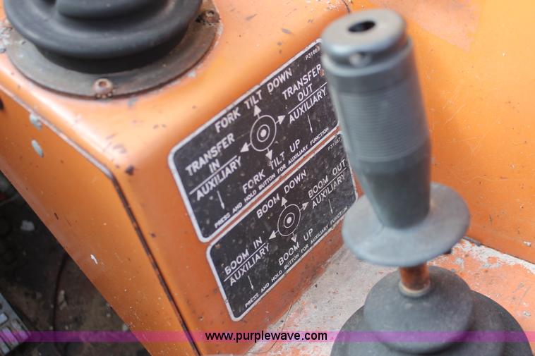 image for item E3039 Lull 844C-42 844C-42 Highlander telehandler