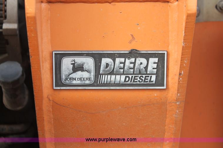 image for item E3039 Lull 844C-42 844C-42 Highlander telehandler