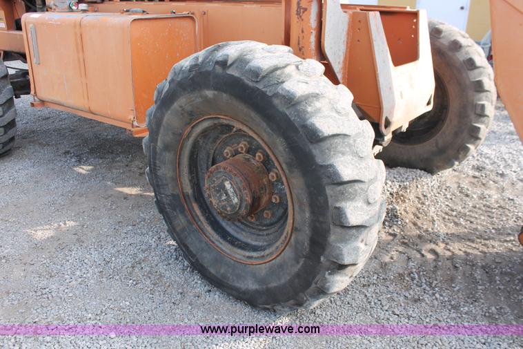 image for item E3039 Lull 844C-42 844C-42 Highlander telehandler