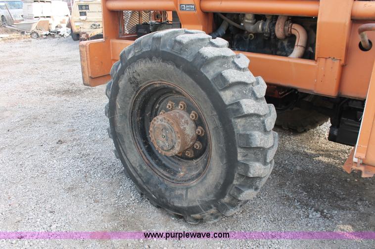 image for item E3039 Lull 844C-42 844C-42 Highlander telehandler