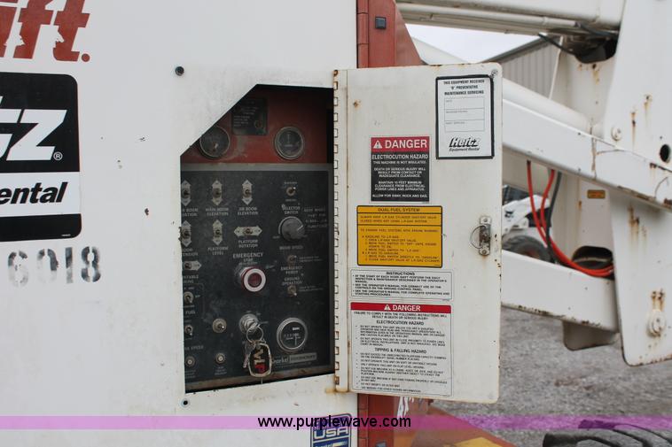 image for item E3041 Snorkel lift ATB60ALFO aerial boom lift