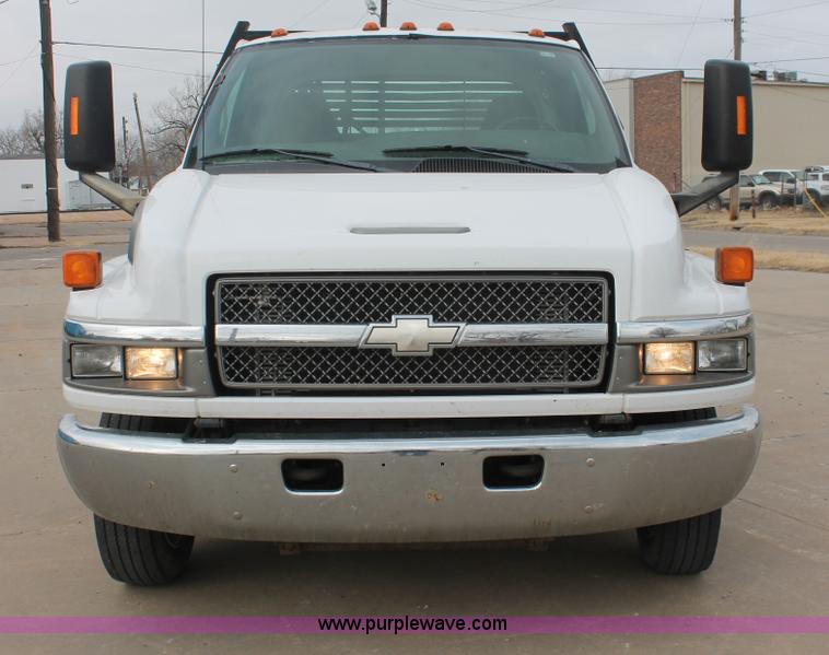 image for item E3056 2005 Chevrolet C4500 flat dump bed truck