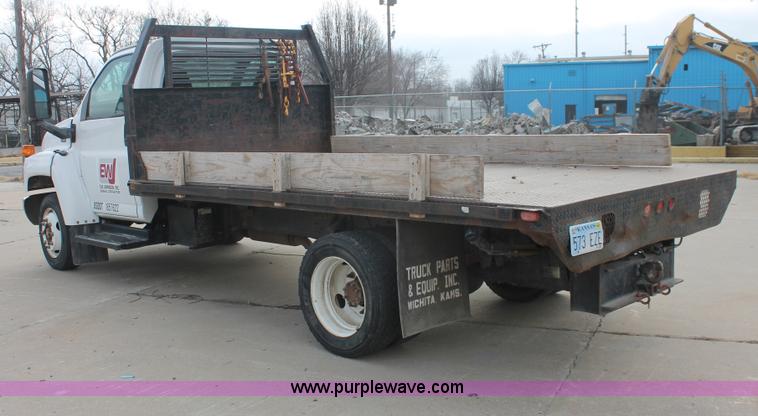 image for item E3056 2005 Chevrolet C4500 flat dump bed truck