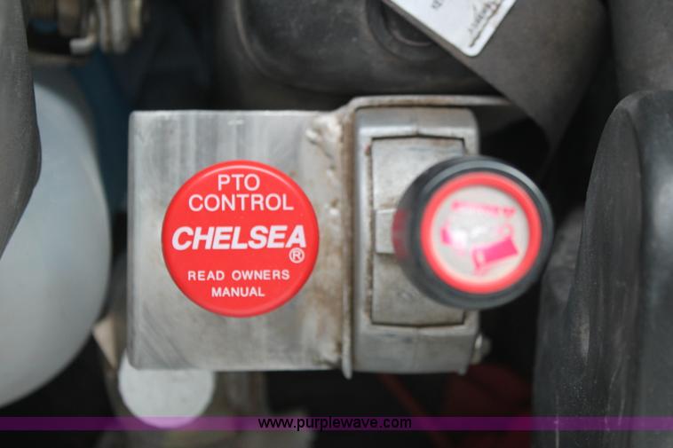 image for item E3056 2005 Chevrolet C4500 flat dump bed truck