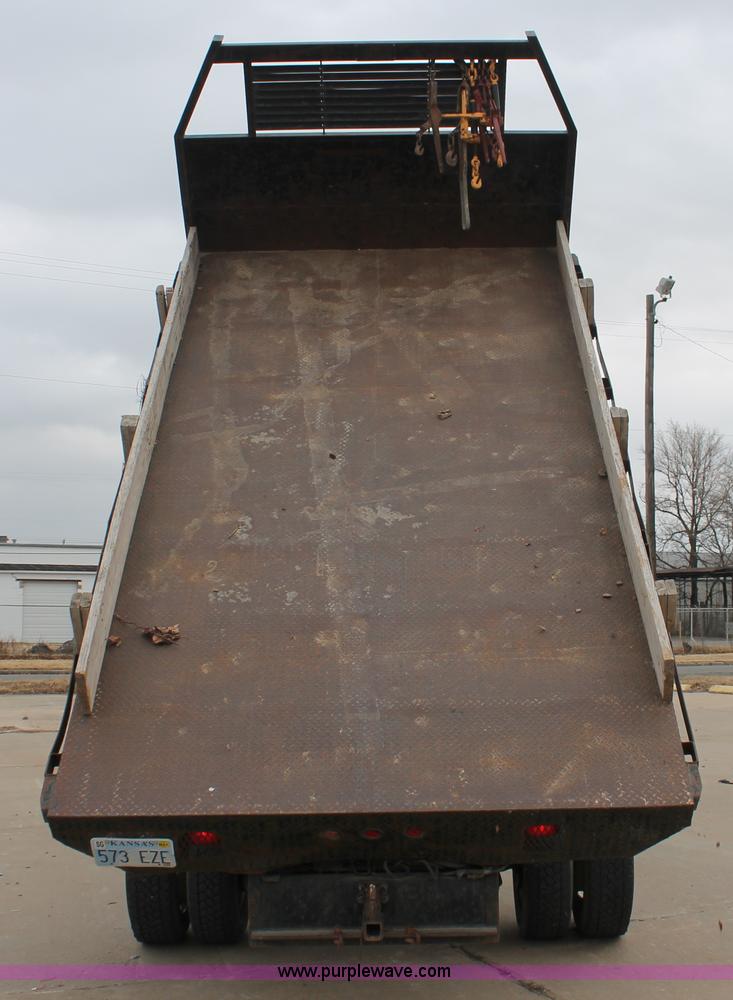 image for item E3056 2005 Chevrolet C4500 flat dump bed truck