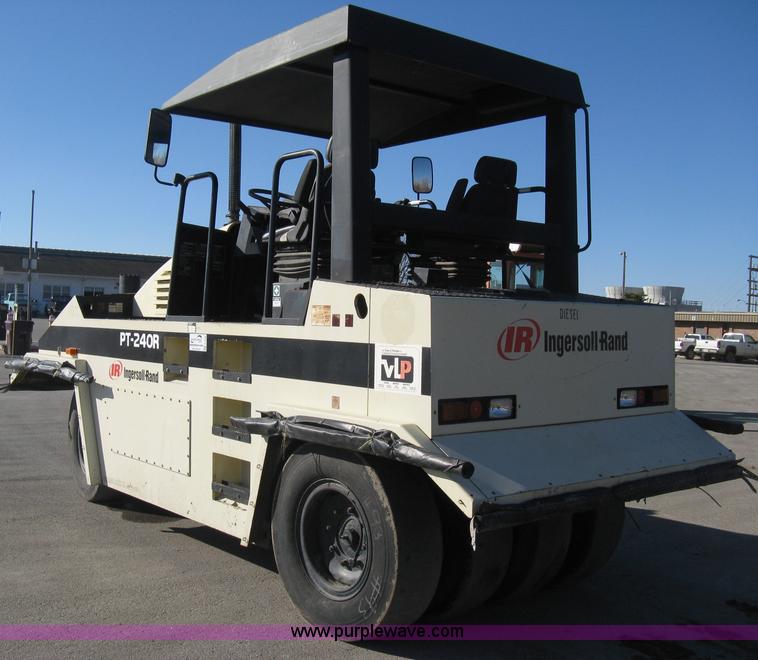 image for item E3068 2002 Ingersoll Rand PT-240R rubber tire asphalt roller