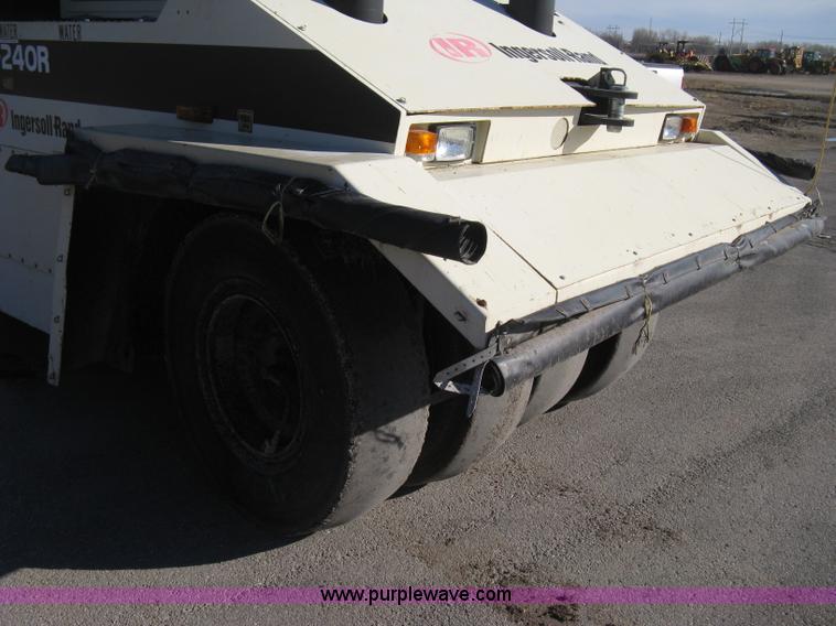 image for item E3068 2002 Ingersoll Rand PT-240R rubber tire asphalt roller