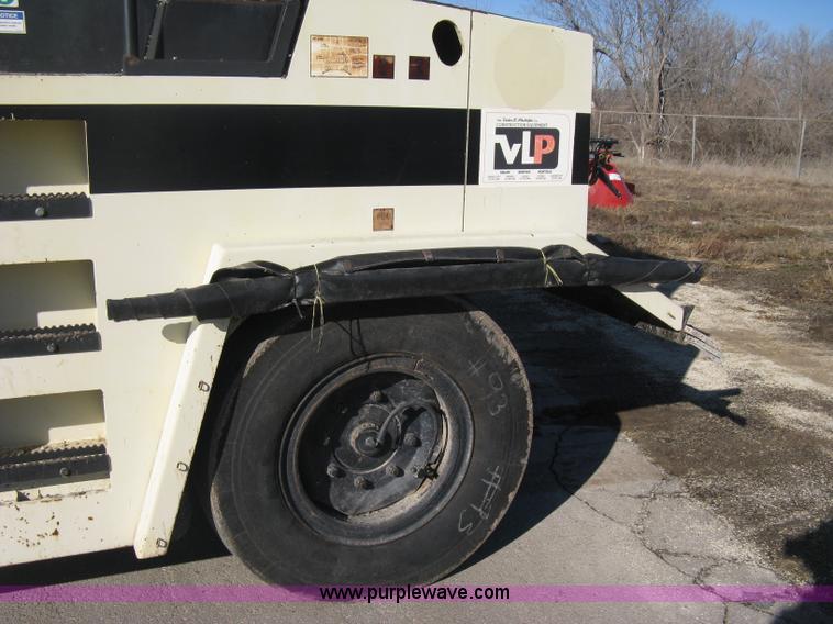 image for item E3068 2002 Ingersoll Rand PT-240R rubber tire asphalt roller