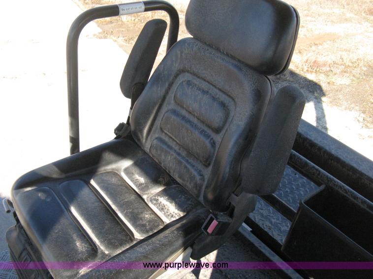 image for item E3068 2002 Ingersoll Rand PT-240R rubber tire asphalt roller