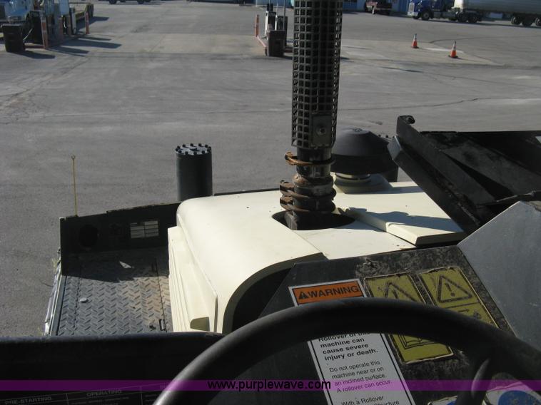 image for item E3068 2002 Ingersoll Rand PT-240R rubber tire asphalt roller