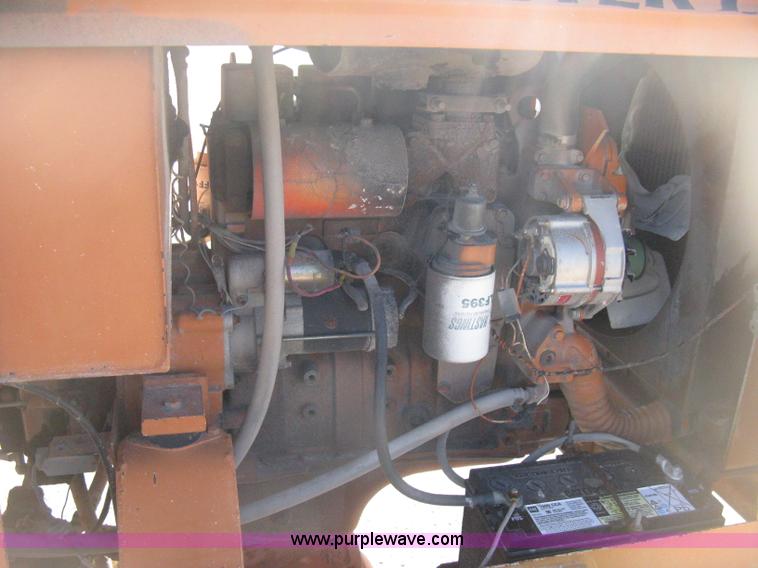 image for item E3069 1996 Waldon Sweep Master II broom