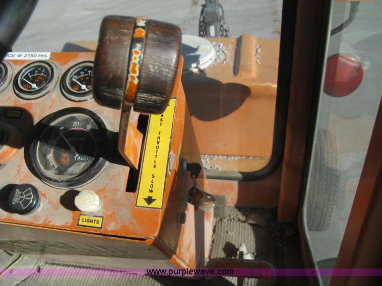 image for item E3069 1996 Waldon Sweep Master II broom