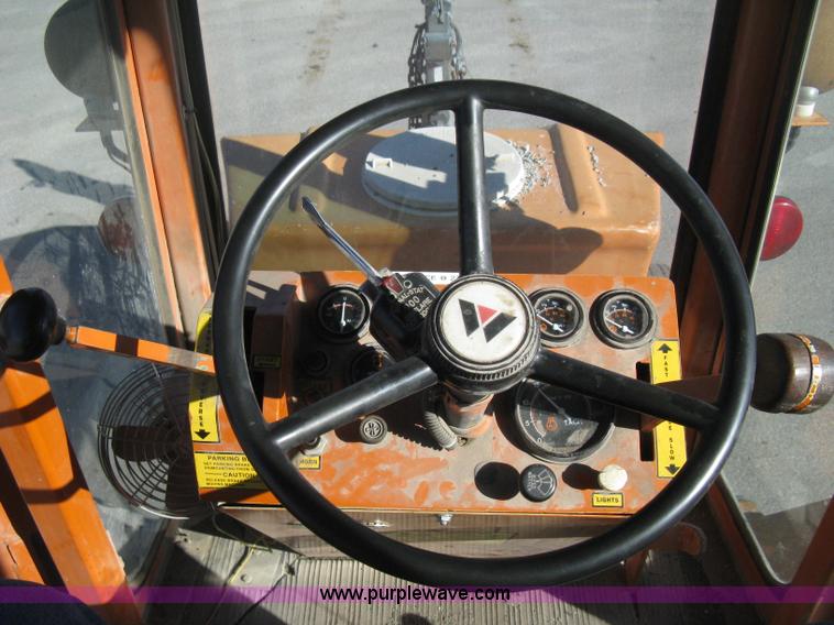 image for item E3069 1996 Waldon Sweep Master II broom