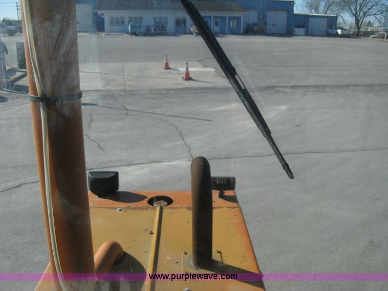 image for item E3069 1996 Waldon Sweep Master II broom