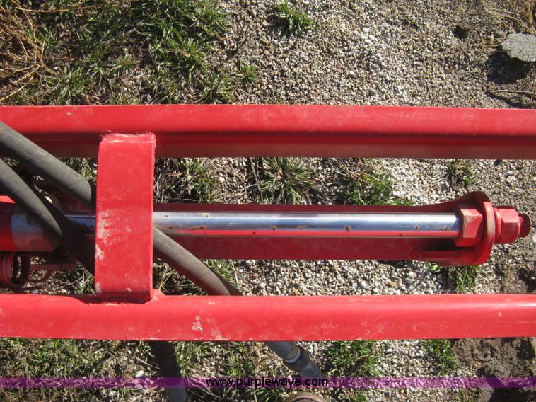 image for item E3071 Hydraulic post driver