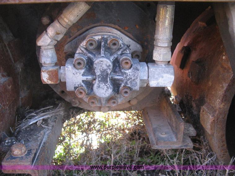 image for item E3072 Stone BD33 Bulldog pad foot compactor