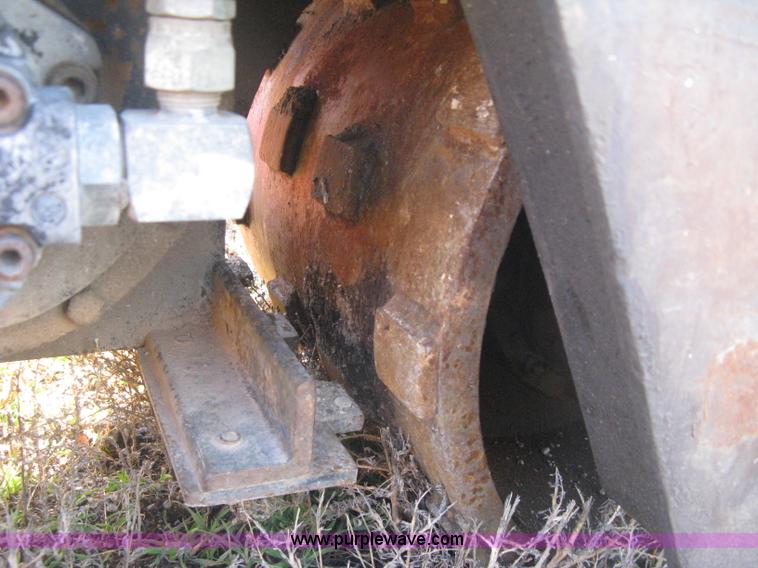 image for item E3072 Stone BD33 Bulldog pad foot compactor