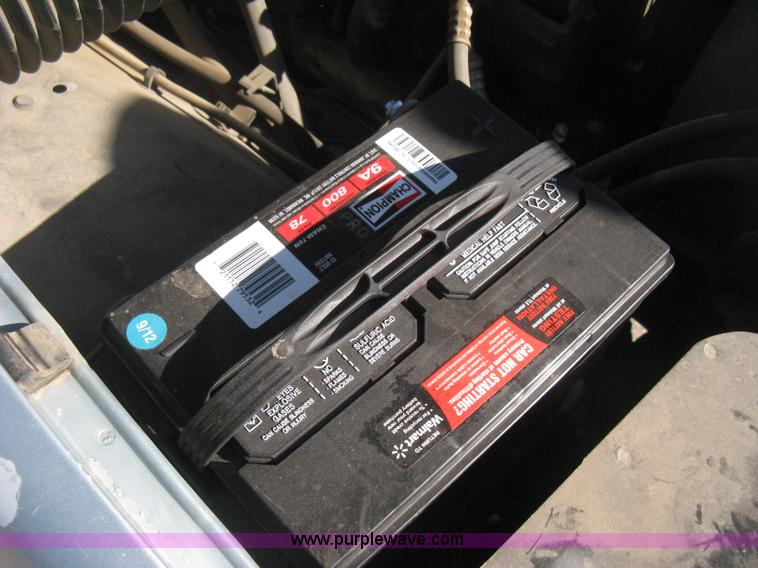 image for item E3073 1992 Chevrolet Cheyenne 2500 utility truck