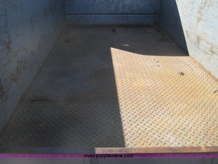 image for item E3073 1992 Chevrolet Cheyenne 2500 utility truck