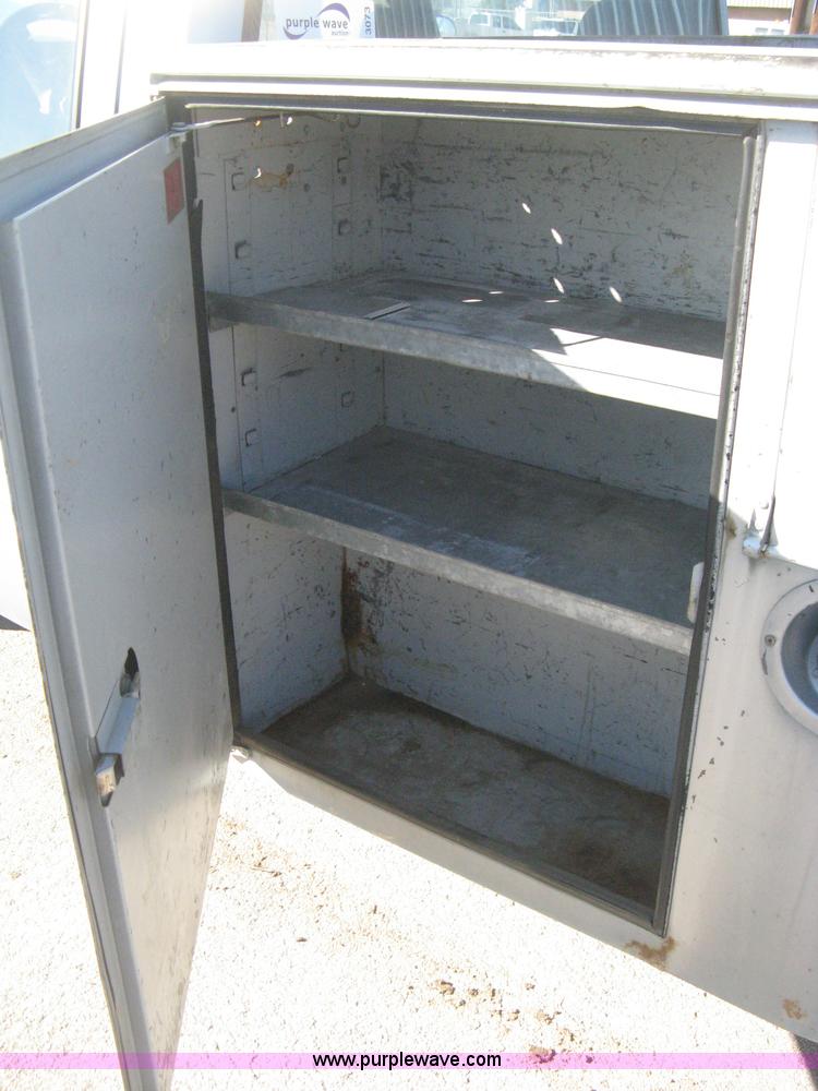 image for item E3073 1992 Chevrolet Cheyenne 2500 utility truck