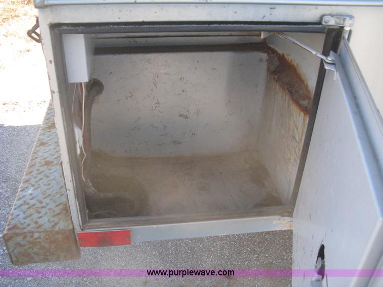 image for item E3073 1992 Chevrolet Cheyenne 2500 utility truck