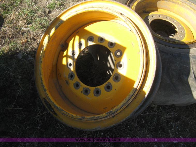 image for item E3074 (2) John Deere motorgrader wheels