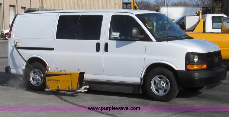 image for item E3673 Laserlux CEN30 Mobile Retroreflectometer with 2006 Chevrolet Express 1500 Cargo van