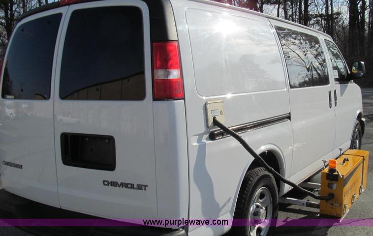 image for item E3673 Laserlux CEN30 Mobile Retroreflectometer with 2006 Chevrolet Express 1500 Cargo van